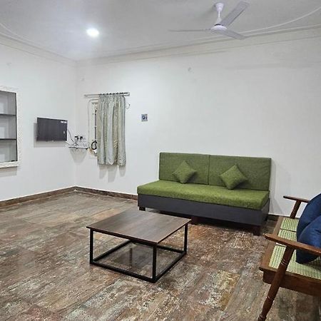 Homestay - Ac 3 Bhk Near Alrport Chennai Eksteriør bilde