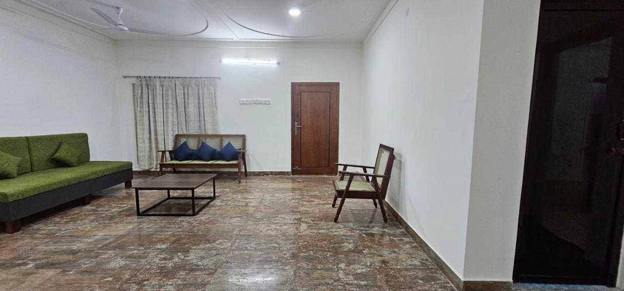 Homestay - Ac 3 Bhk Near Alrport Chennai Eksteriør bilde